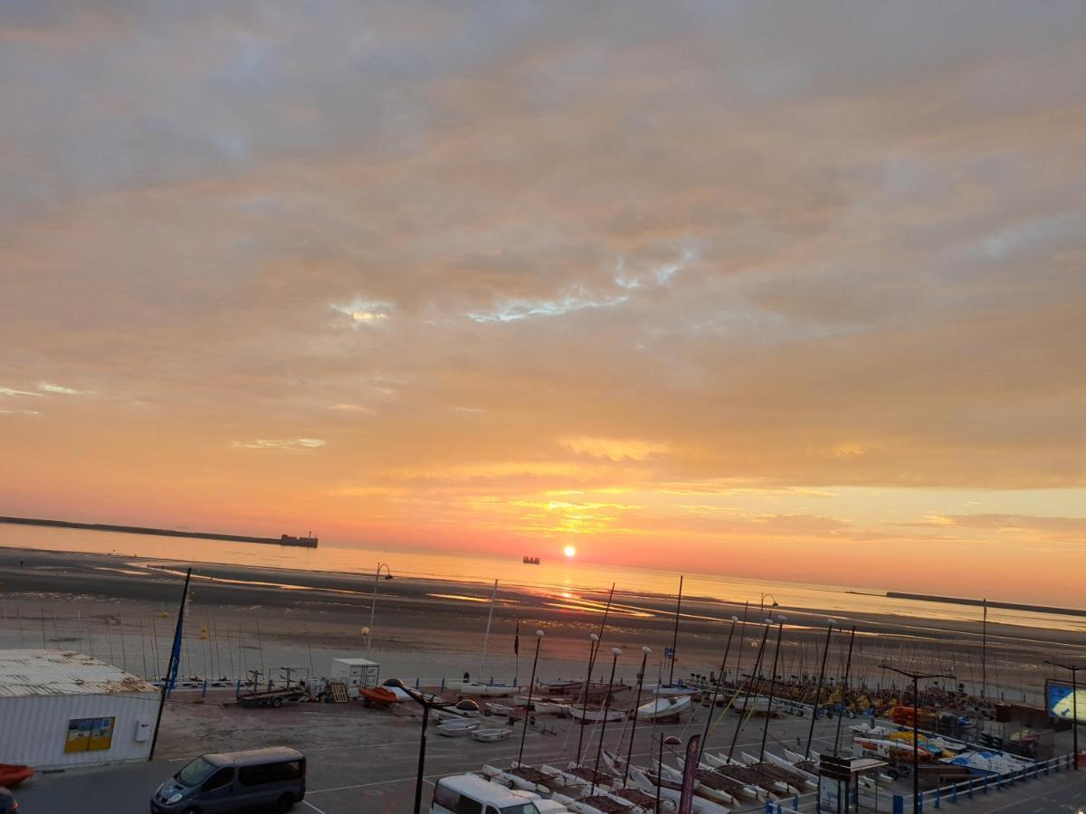 La Vue Sur Mer - Appart Avec Place De Parking Boulogne-sur-Mer Esterno foto